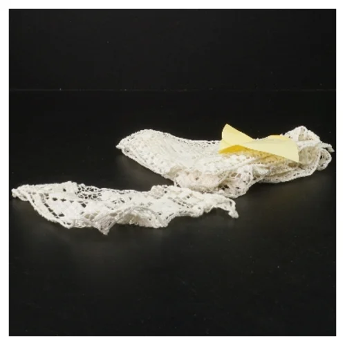 Hvidt hyldepynt sæt (str. 7 stk 18x23 cm)