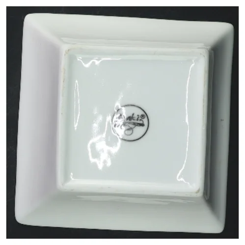 Hvid porcelænsskål fra Karaki (str. 13,5x13,5x6 cm)