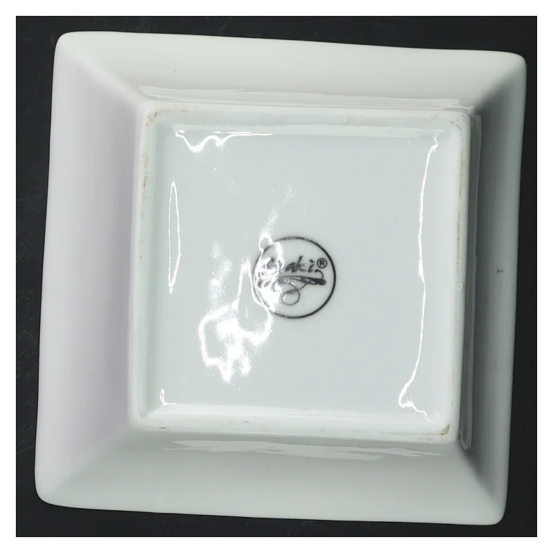 Hvid porcelænsskål fra Karaki (str. 13,5x13,5x6 cm)