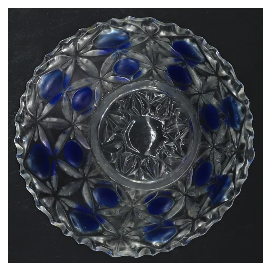 Glas skål med blå detaljer (str. 13 cm)