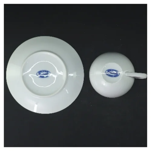 5 stk Porcelænskopper fra Eva Trio med underkopper fra Evatrio (str. Ø 14 og Ø8,5 cm)