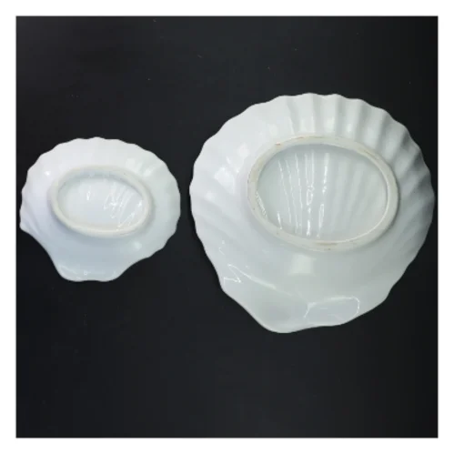 Muslingeskals formede serveringsfade (str. 24x23x5&16x14x4 cm)