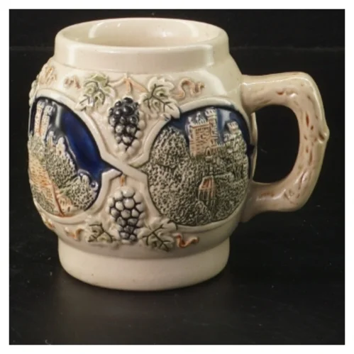 Keramikkrus med dekoration (str. 10x9 cm)