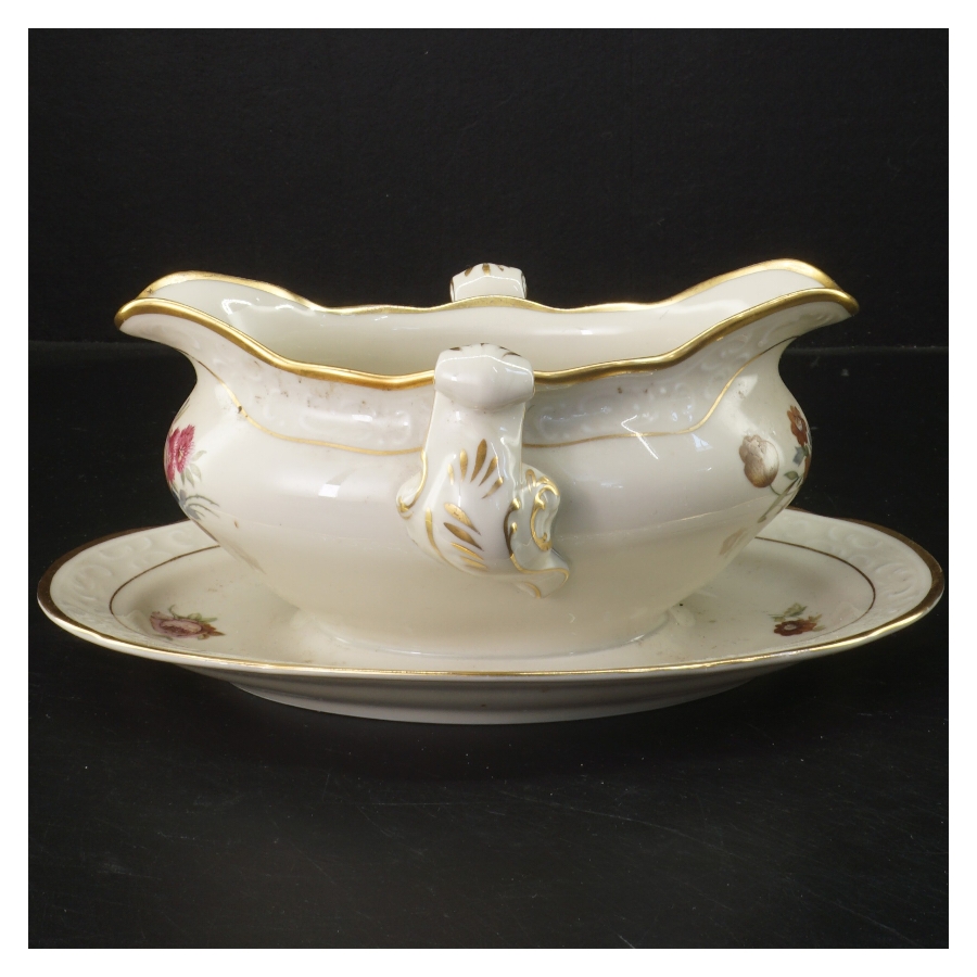 Porcelæns saucekande med tallerken fra Københavns Porcellains Maleri (str. 25x10x18 cm)