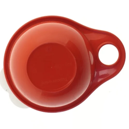 Tupperware skål med låg fra Tupperware (str. Ø 15 cm)