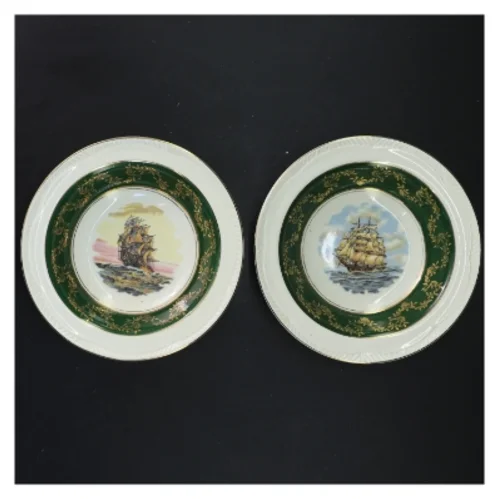 Vintage porcelænstallerkener med skibsmotiver fra Royal Alpha (str. Ø 16,5x3 cm)