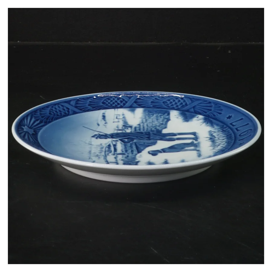 Platte med jagtscene fra Royal Copenhagen (str. 18,5 cm)
