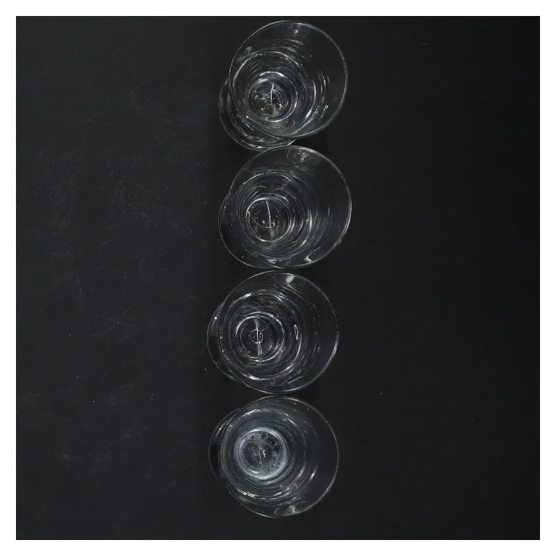 Sæt med fire små glas (str. 8 cm)