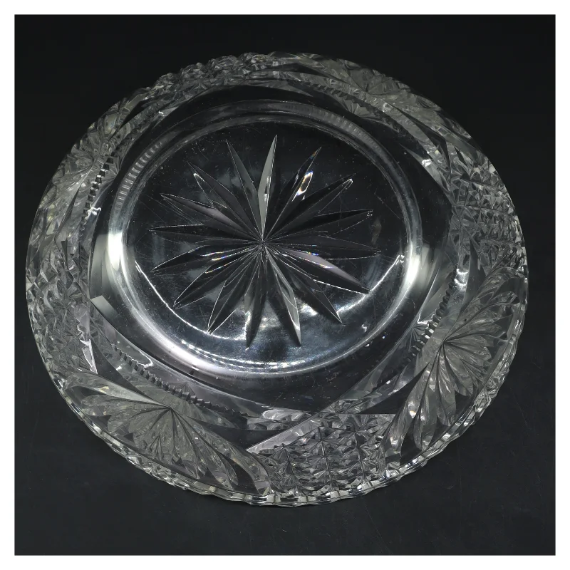 Krystalskål med dekorative udskæringer (str. Ø 21,5 cm højde 15 cm)
