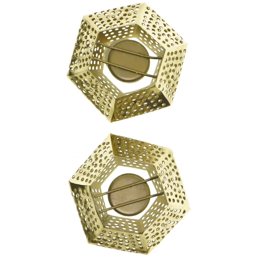 2 Perforerede fyrfadsstager i messing(str. Ø 12 cm)