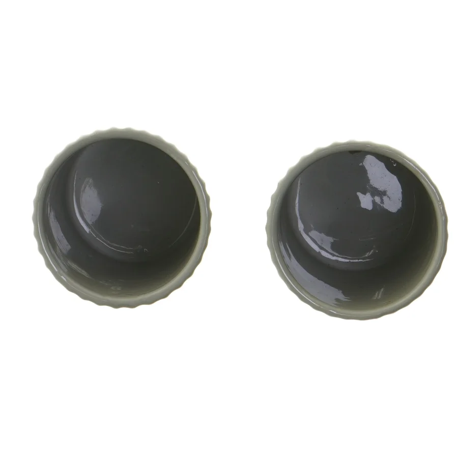 Sæt med 2 nye vaser fra Queen (str. 2 stk Ø 7,5 cm længde 11 cm)