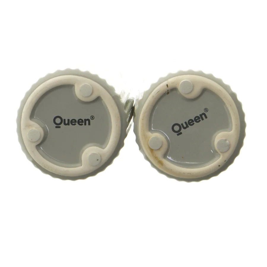 Sæt med 2 nye vaser fra Queen (str. 2 stk Ø 7,5 cm længde 11 cm)