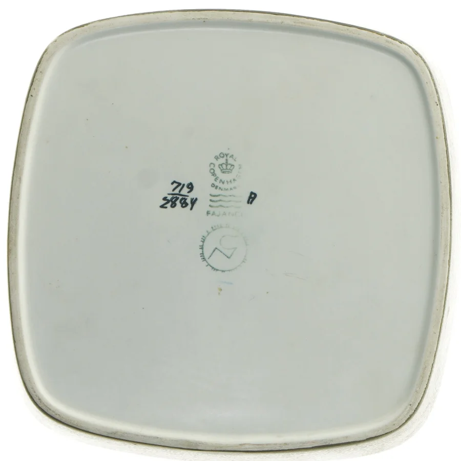 Dekorativ skål fra Royal Copenhagen fra Royal Copenhagen (str. 22,5x22,5 cm)