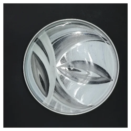 Dekorativt fad med mønster (str. Ø 19,5 cm)