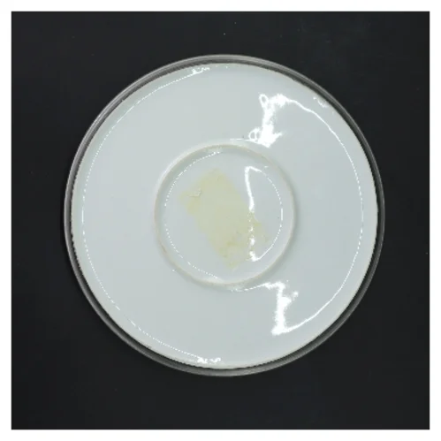 Dekorativt fad med mønster (str. Ø 19,5 cm)