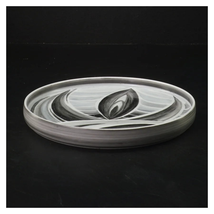 Dekorativt fad med mønster (str. Ø 19,5 cm)