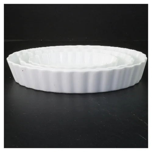 Ovale ildfaste fade med bølget kant fra Galzone (str. 27,5-18 cm)