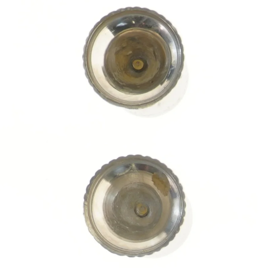 Sæt af to æggebægre (str. 5,5x5,5 cm)