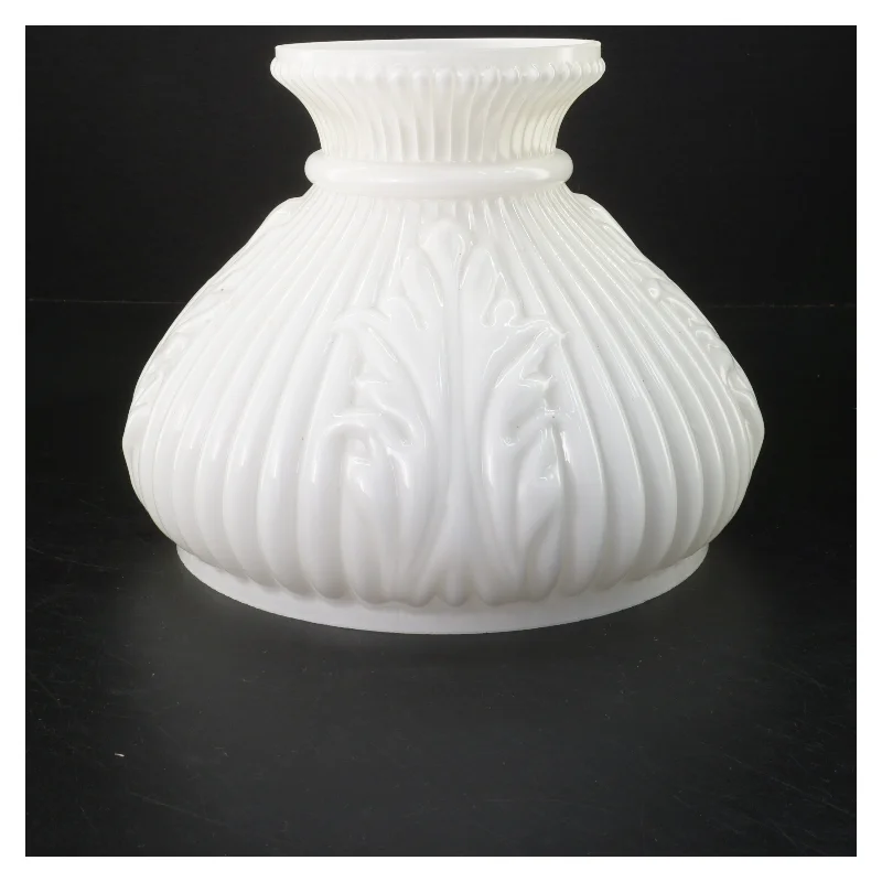 Hvid lampeskærm i glas (str. Ø 20x17 cm)