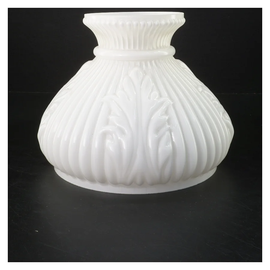 Hvid lampeskærm i glas (str. Ø 20x17 cm)