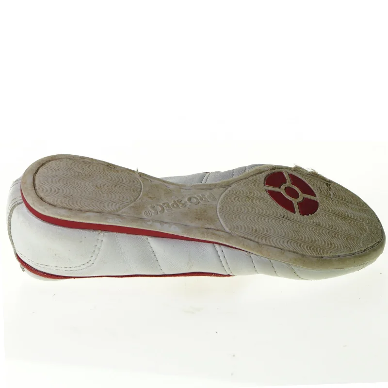 Sports sko fra Pro Specs (str. 25)