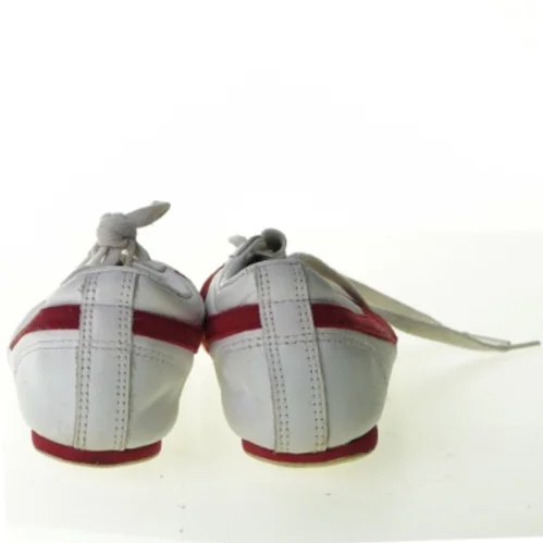 Sports sko fra Pro Specs (str. 25)