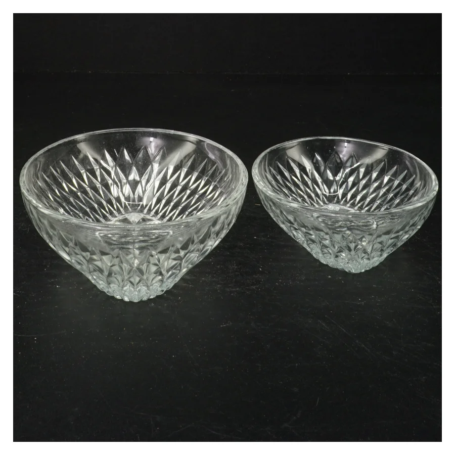 Krystalglas skåle (str. 11 cm. og 9 x 14 cm)