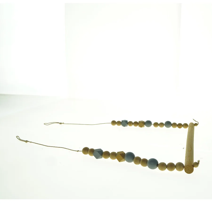 Perleknage/ophæng (str. 35 x 53 cm)