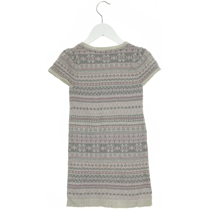 Kjole fra H&M (str. 116 cm)