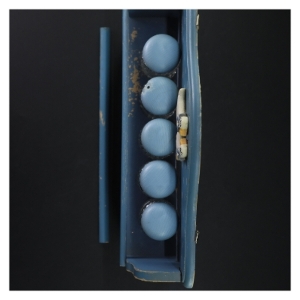 krydderi beholdere og træhylde (str. 30 x 31 cm. 6,5 cm bred)