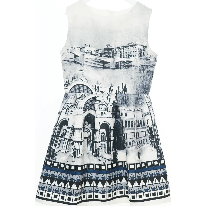 Kjole med bymotiv fra Dns (str. S)