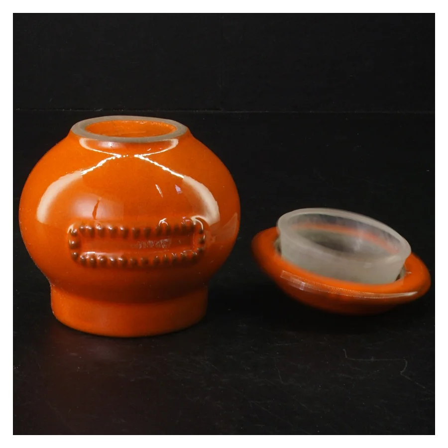 Røde krukker med låg (str. Ø 9 cm h 10 cm)