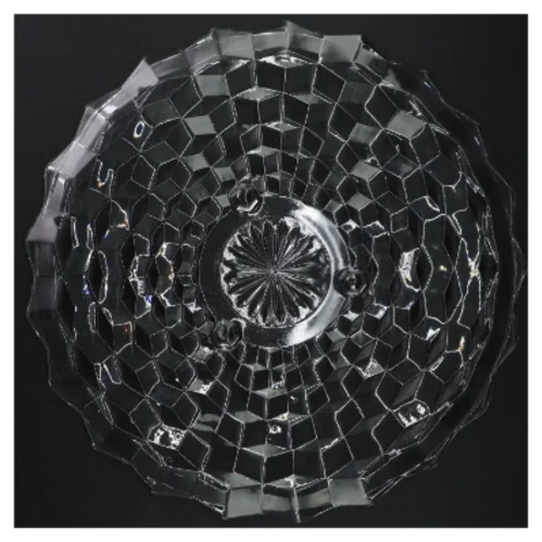 Glasfad med dekorativt mønster (str. 31 cm i diameter)