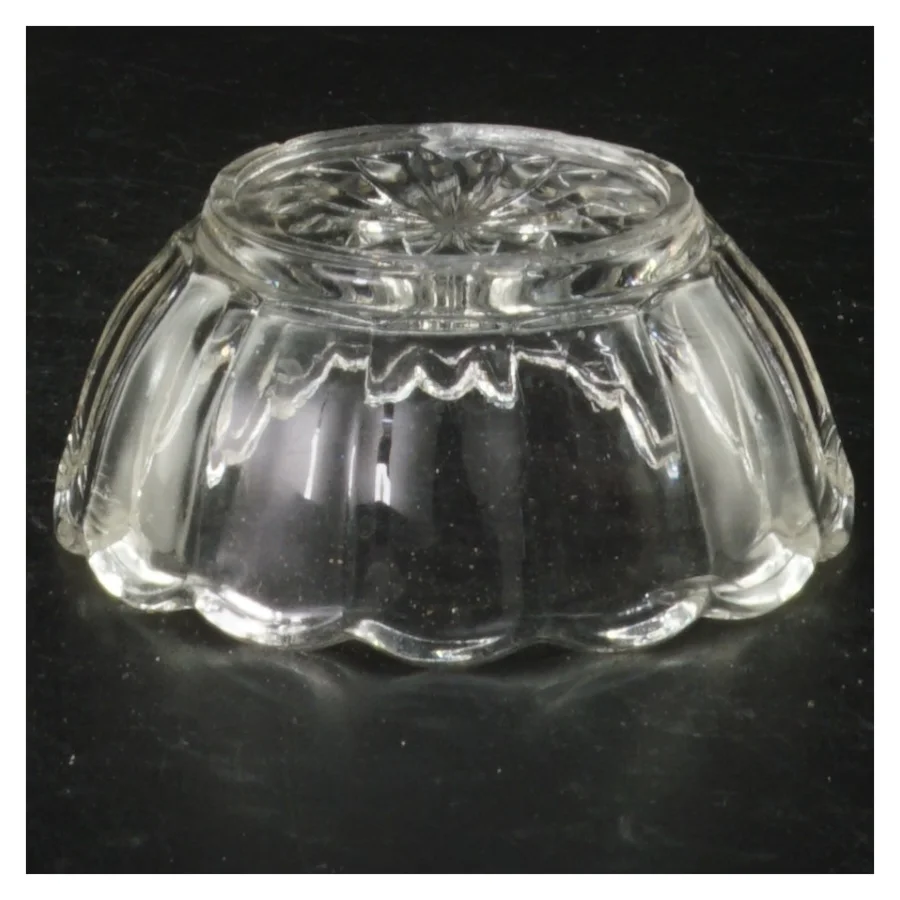 glas skål (str. 9 cm i diameter, 3,5 cm høj)