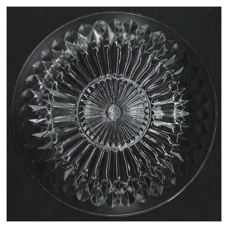 Glas assiet (str. 14,5 cm i diameter og 3 cm høj)