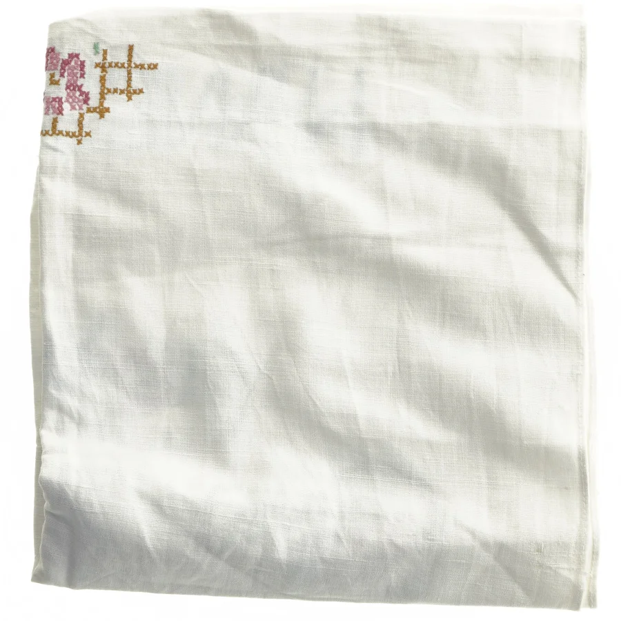 Broderet dug (str. 50x95 cm)
