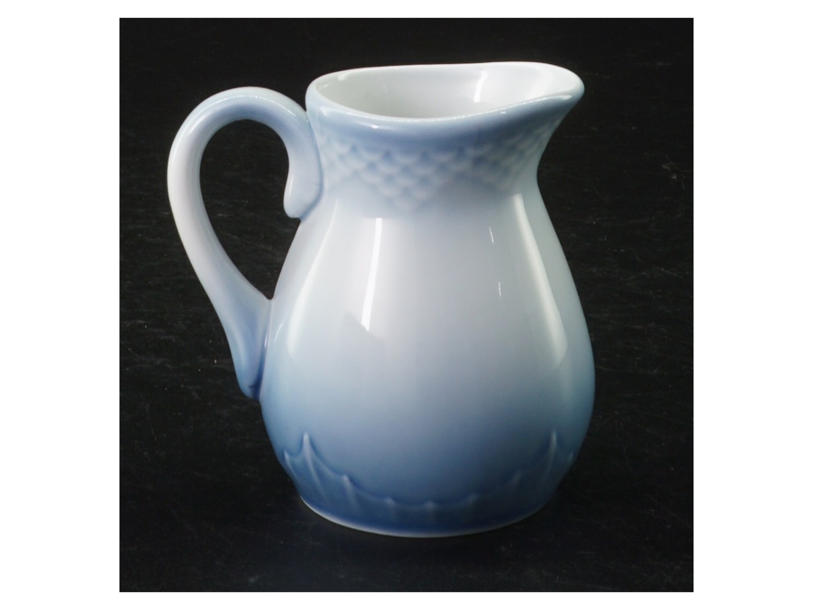 Bing & Grøndahl Mælkekande fra B&G (str. H. 7 cm)