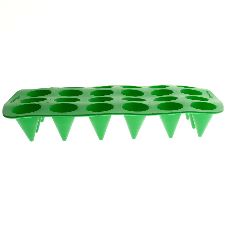 Grøn konisk silikoneform (str. 33,5x21,5 cm)