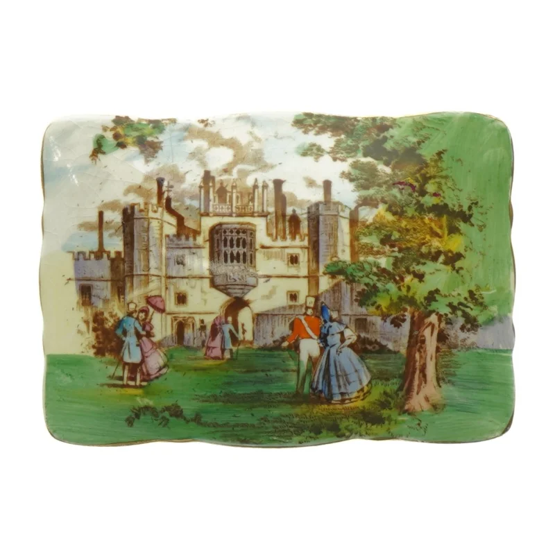 Porcelænsæske med låg og landskabsmotiv fra Royal Winton (str. 13,5 x 9,5 x 4,5 cm)