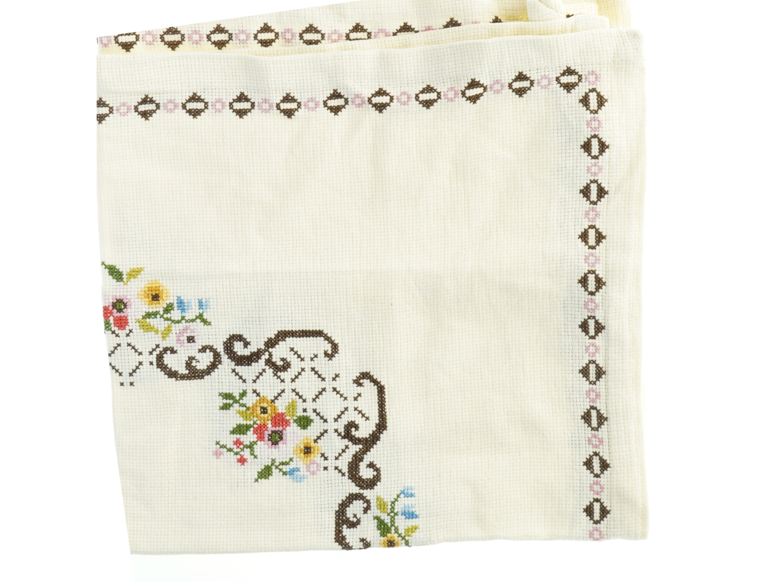 Broderet dug (str. 66x65 cm)