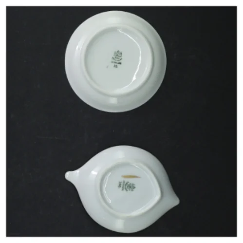 Porcelænsaskebæger og lille tallerken fra B&G (str. 10 cm. 8,5 cm)