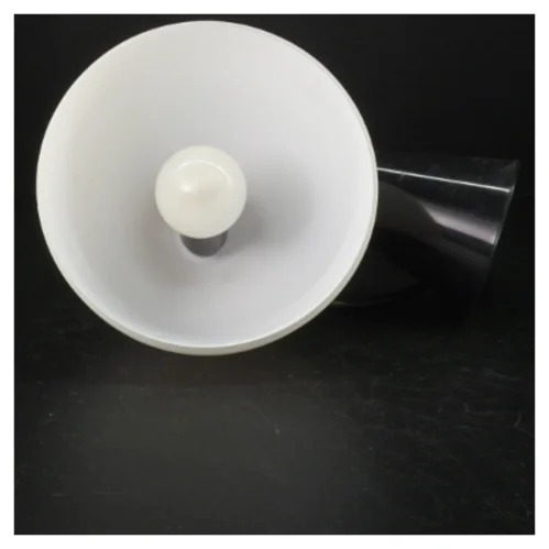 Hvid lampe (str. Ø. 16 cm)