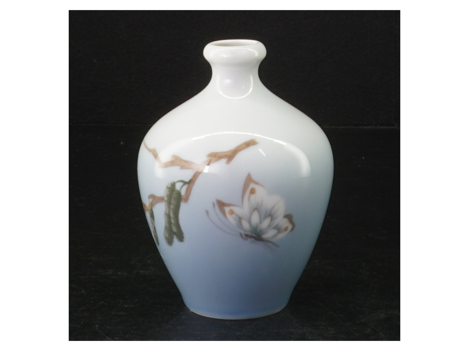 Porcelænsvase 2654 396 fra Royal Copenhagen (str. 11 cm)