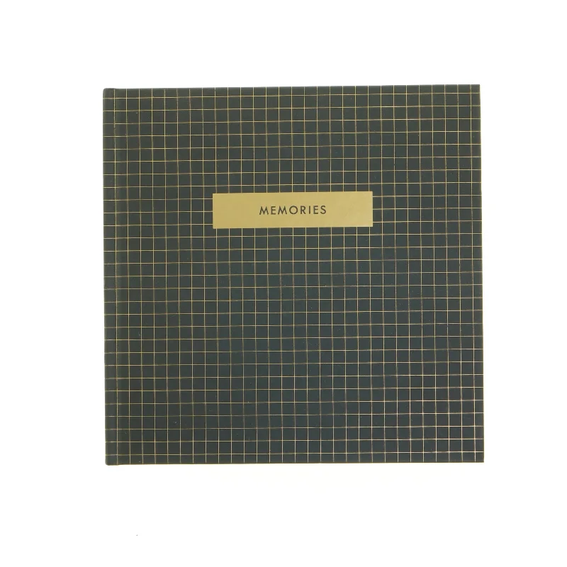 skitsebog med hårdt omslag fra Søstrene Grene (str. 20 x 20 cm)