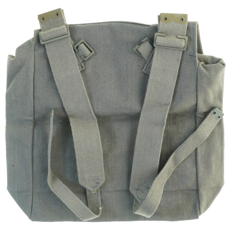 Brugt militær rygsæk (str. 33 x, 10 x 38 cm)