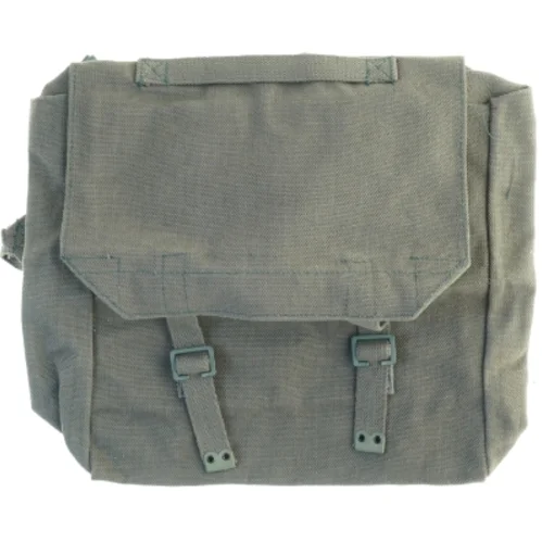 Skuldertaske i militærstil (str. 33 x, 12 x 33 cm)