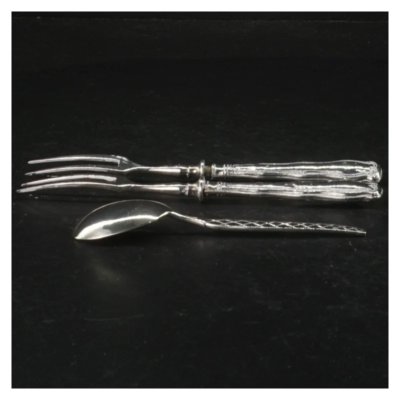 Sølvbestikssæt  (str. 17 cm. og 13 cm)