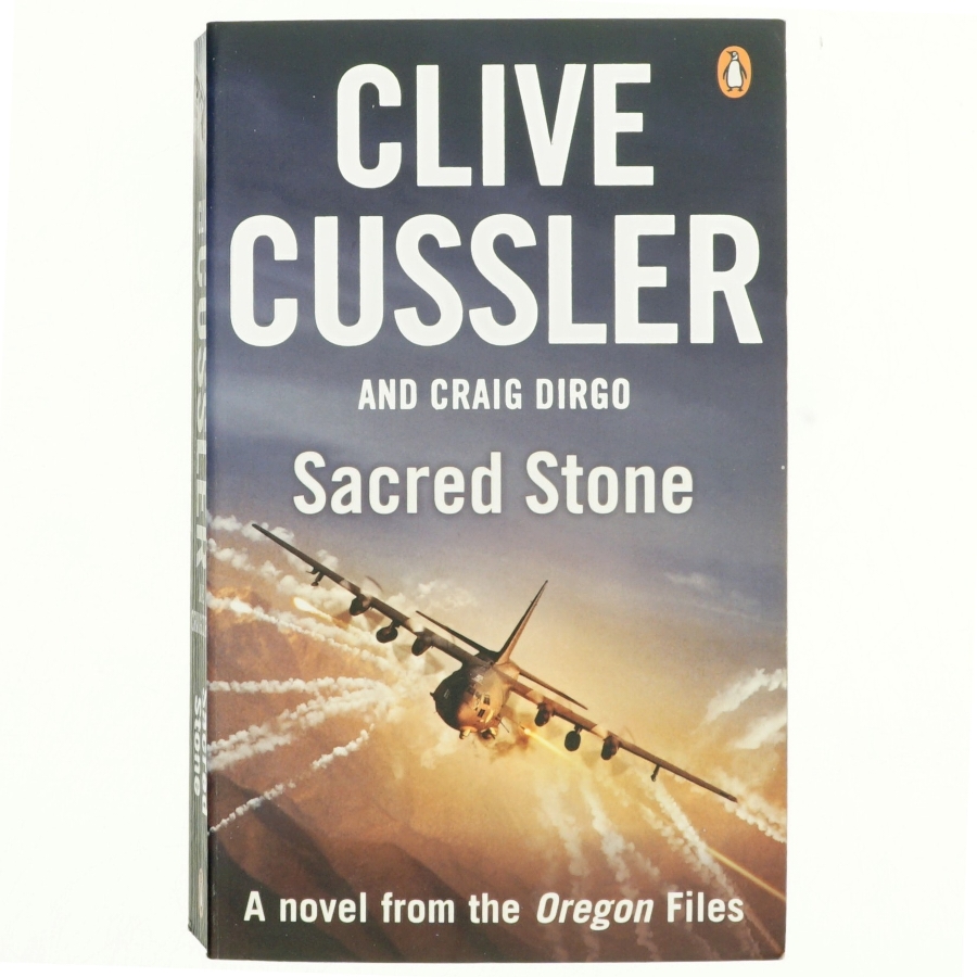 Sacred Stone af Clive Cussler, Craig Dirgo (Bog)