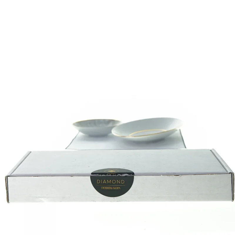 Dyrberg Kern Firkløveren fad og tallerken (str. 20 x 12 cm 11 cm)