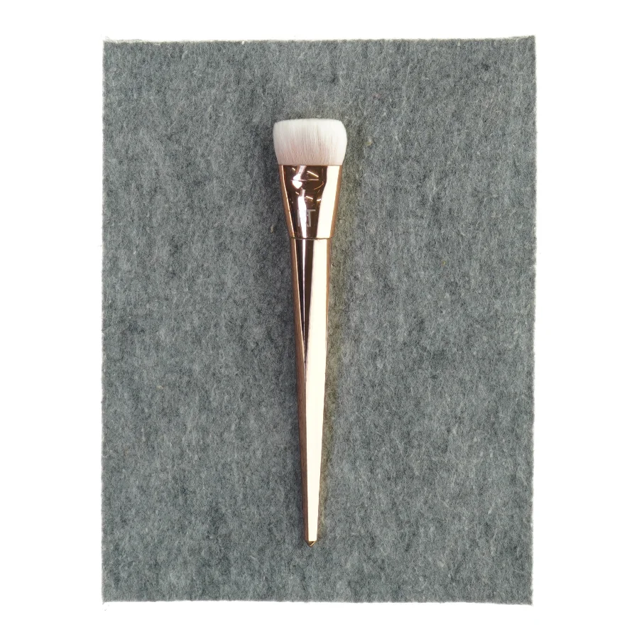 Real Techniques Bold Metals børste (str. 19cm)